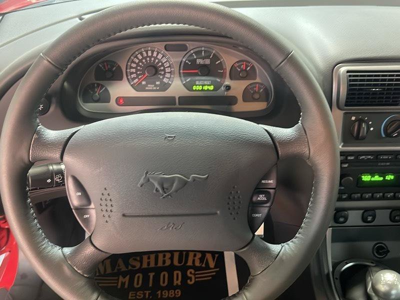 Used 2004 Ford Mustang Mach 1 RWD image 31
