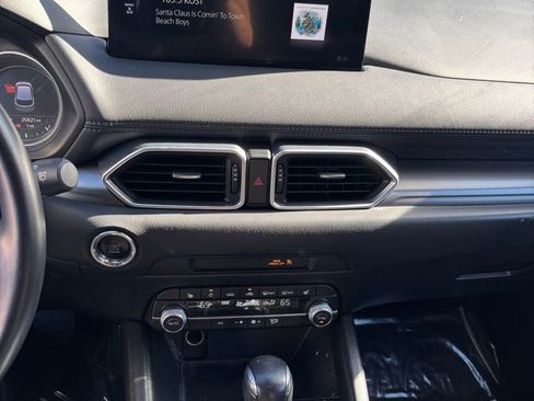 Used 2021 MAZDA CX-5 Touring image 9