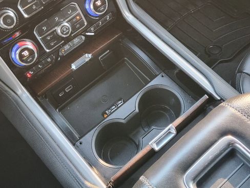 Used 2022 GMC Yukon XL Denali image 20