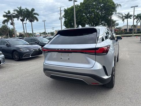 Used 2025 Lexus RX 350 Premium w/ Accessory Package (K3) FWD image 9