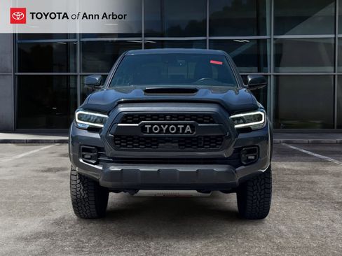 Used 2022 Toyota Tacoma TRD Pro AWD/4WD image 13