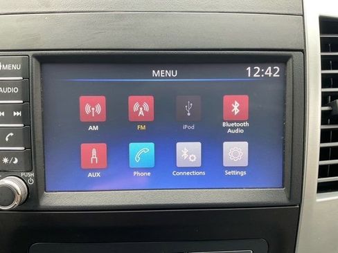 Used 2019 Nissan Frontier SV image 18