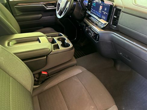 Used 2025 Chevrolet Silverado 3500 LT AWD/4WD image 19