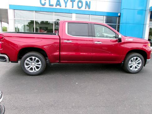 New 2026 Chevrolet Silverado 1500 LTZ w/ LTZ Premium Package AWD/4WD image 3