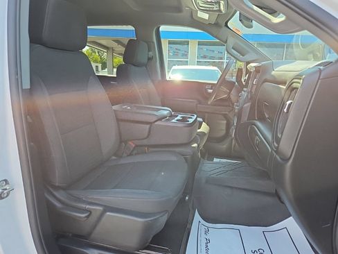 Used 2025 Chevrolet Silverado 2500 Custom w/ Custom Value Package AWD/4WD image 8