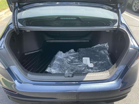 Used 2025 Honda Accord Touring image 8