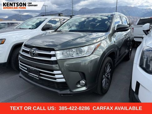 Used 2019 Toyota Highlander XLE AWD/4WD image 1