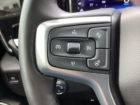 Used 2025 Chevrolet Silverado 1500 LT AWD/4WD image 19