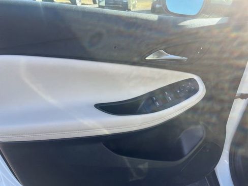 Used 2023 Buick Encore GX Select image 6