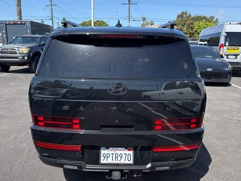 Used 2025 Hyundai Santa Fe Calligraphy image 3