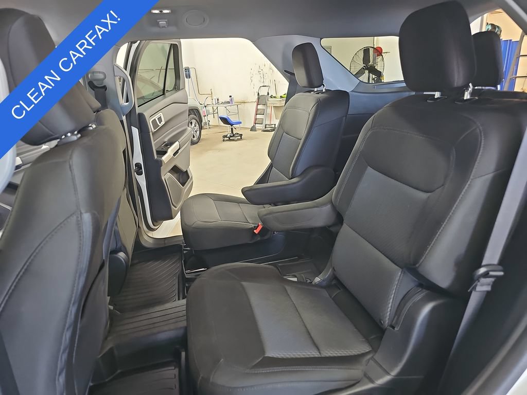 Used 2023 Ford Explorer XLT AWD/4WD image 15