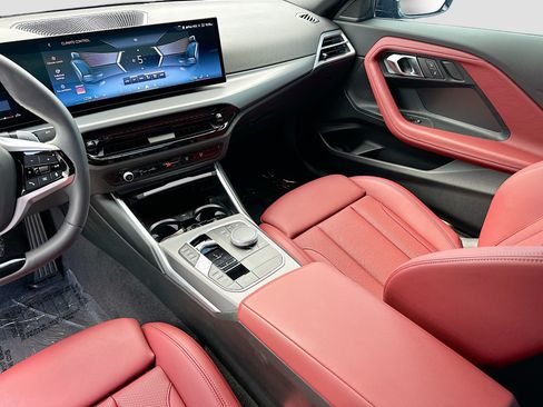 Used 2025 BMW 230i Coupe w/ Convenience Package RWD image 24