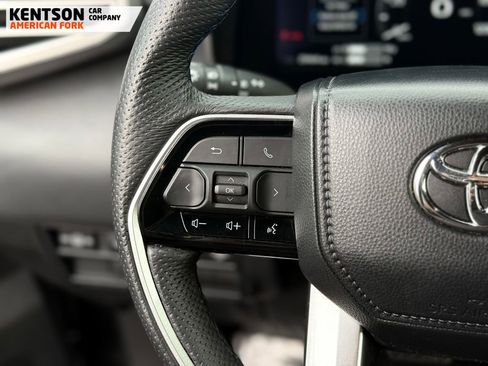 Used 2024 Toyota Sequoia Platinum image 21