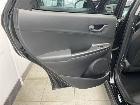 Used 2021 Hyundai Kona SEL AWD/4WD image 11