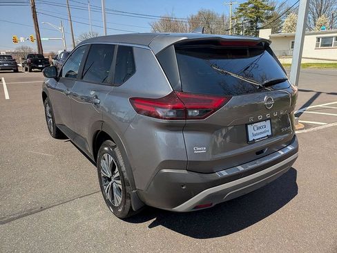 Used 2023 Nissan Rogue SV AWD/4WD image 7
