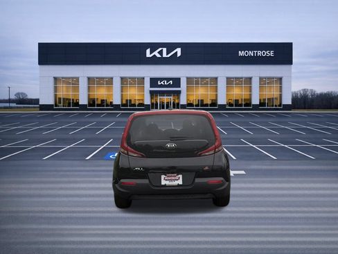Used 2021 Kia Soul S FWD image 7