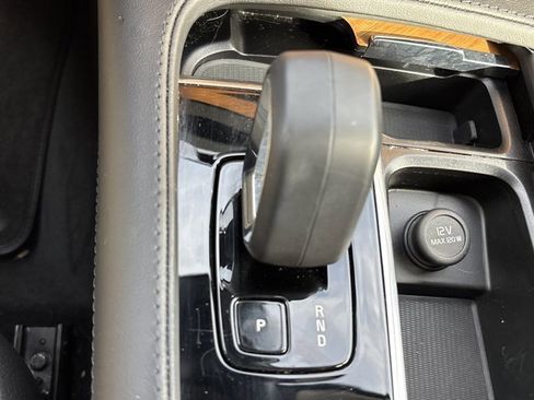 Used 2024 Volvo XC90 B5 Plus image 38