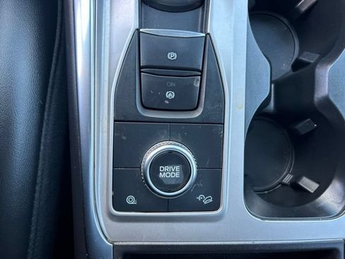 Used 2023 Ford Explorer XLT w/ Equipment Group 202A AWD/4WD image 25