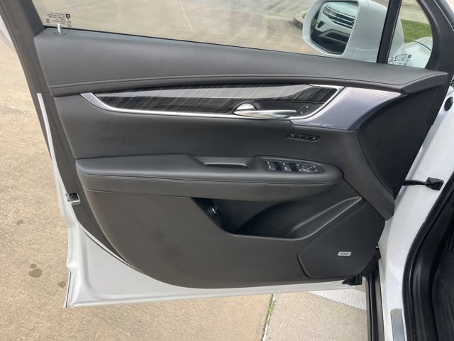 Used 2020 Cadillac XT6 Premium Luxury FWD image 13