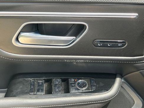 Used 2025 INFINITI QX80 Luxe RWD image 29