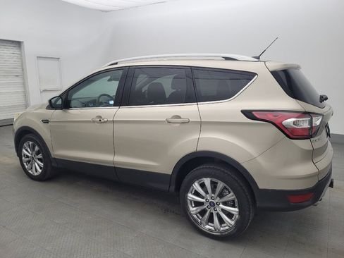 Used 2017 Ford Escape Titanium image 3