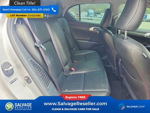 Used 2013 Lexus CT 200h w/ Premium Pkg w/Navigation FWD image 13