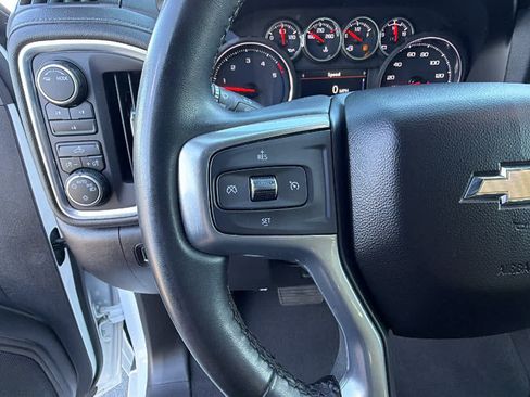 Used 2023 Chevrolet Silverado 2500 LT AWD/4WD image 19