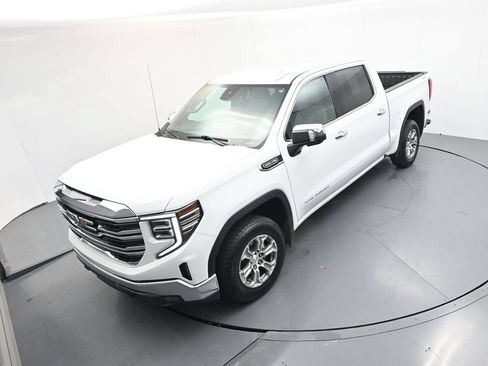 Used 2025 GMC Sierra 1500 SLT AWD/4WD image 25