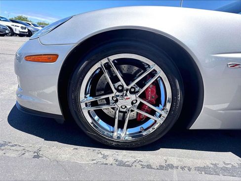 Used 2007 Chevrolet Corvette Z06 w/ Preferred Equipment Group RWD image 10