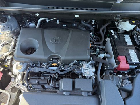 Used 2025 Toyota RAV4 LE AWD/4WD image 21