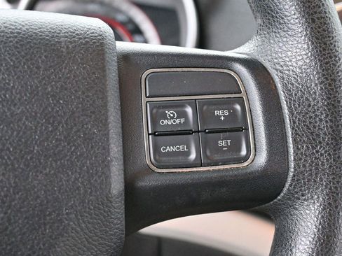 Used 2013 Dodge Journey SXT w/ Flexible Seating Group image 18