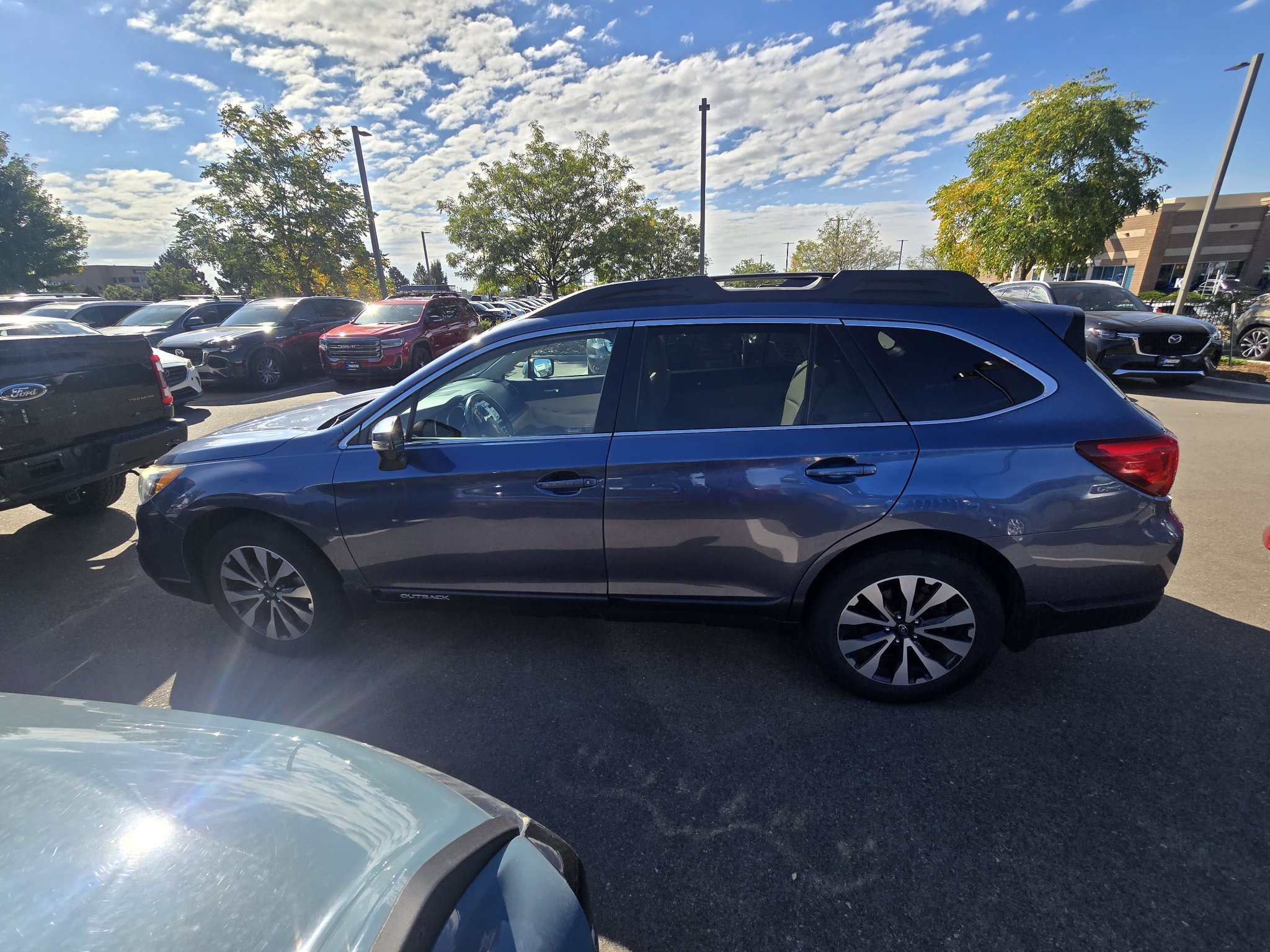 Used 2017 Subaru Outback 2.5i Limited AWD/4WD image 13