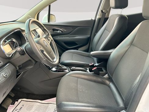 Used 2022 Buick Encore Preferred w/ Safety Package AWD/4WD image 22