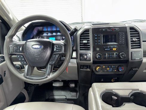 Used 2021 Ford F250 XL w/ Power Equipment Group image 16