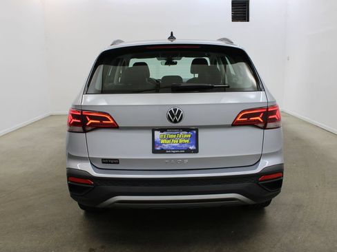 Used 2024 Volkswagen Taos S FWD image 4