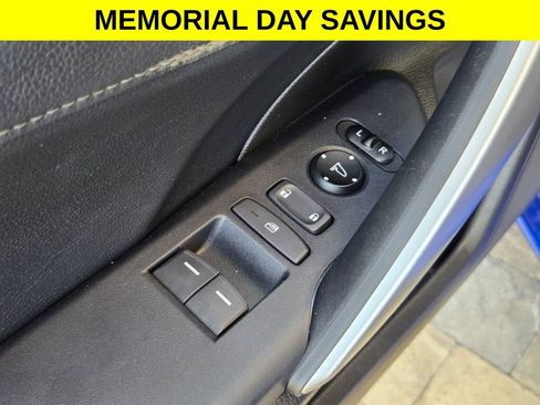 Used 2019 Honda Civic Touring image 12