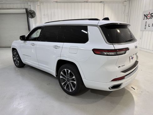 Used 2023 Jeep Grand Cherokee L Overland w/ Rear Seat Video Group I image 3