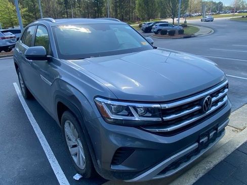 Certified 2023 Volkswagen Atlas Cross Sport SE w/ Panoramic Sunroof Package image 7