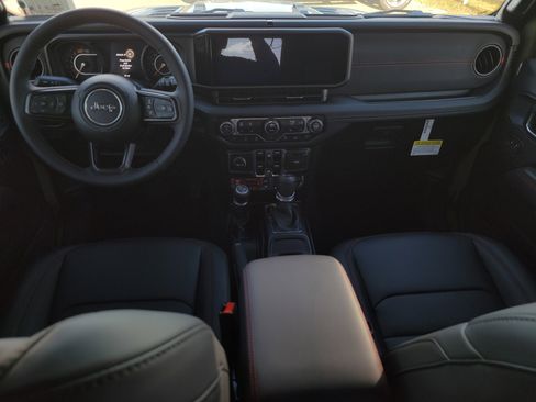 New 2026 Jeep Wrangler Unlimited Rubicon image 10