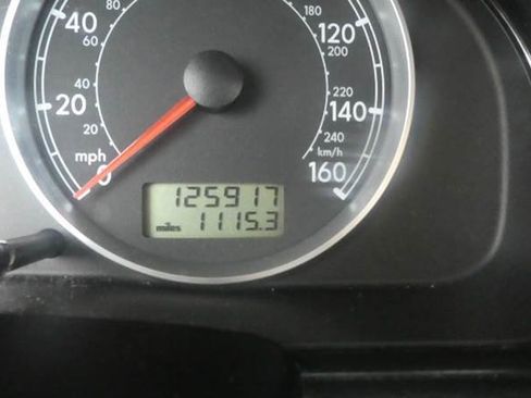 Used 2001 Volkswagen Passat GLS image 9