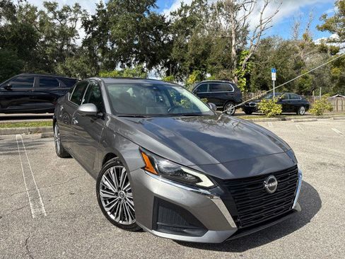 Used 2023 Nissan Altima 2.5 SL image 4