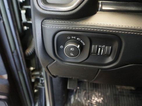 Used 2021 RAM 2500 Power Wagon w/ 75th Anniversary Edition image 25