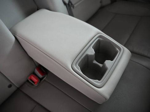 Used 2017 Toyota Camry XLE image 42