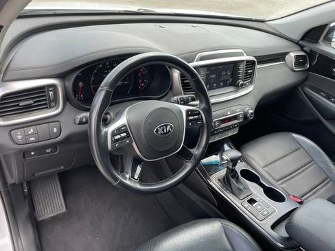 Used 2020 Kia Sorento EX FWD image 24