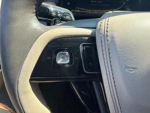 Used 2023 Lincoln Aviator Reserve w/ Equipment Group 201A image 27