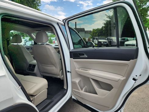Used 2019 Volkswagen Atlas SEL R-Line image 49