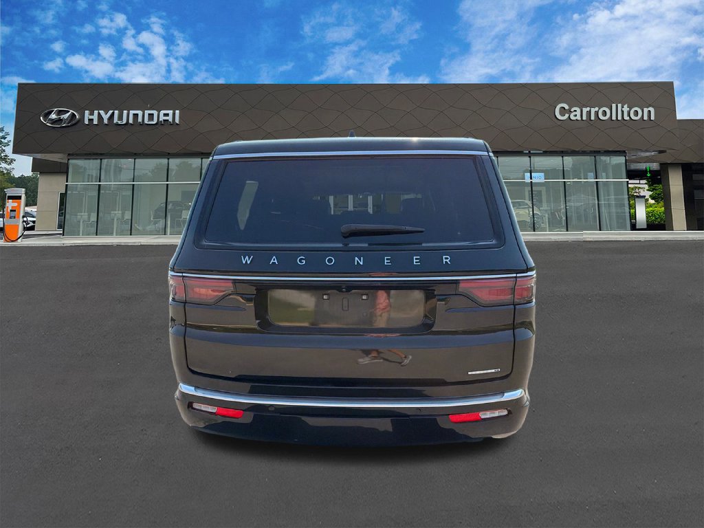 Used 2024 Jeep Wagoneer Series II AWD/4WD image 6