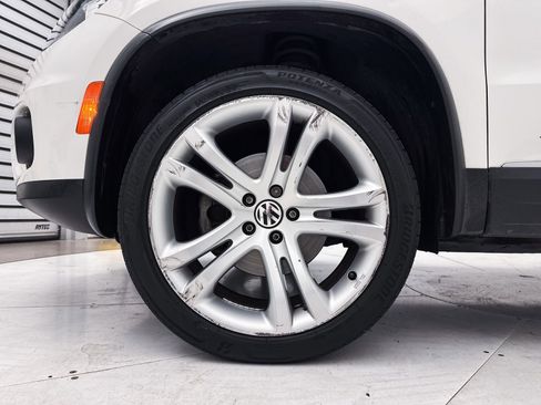Used 2013 Volkswagen Tiguan SEL image 13
