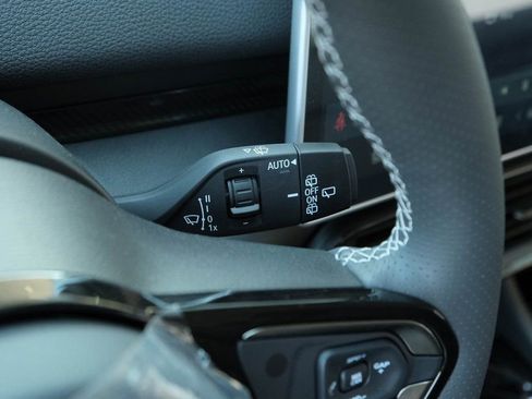 New 2025 VinFast VF 8 Eco AWD/4WD image 15