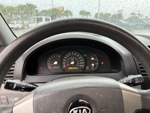 Used 2006 Kia Sorento EX RWD image 17